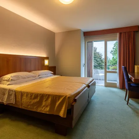ホテル Hotel Premeno Premeno